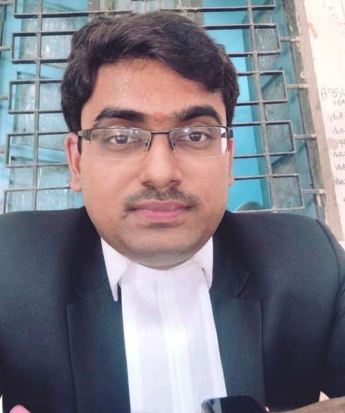 आठ साल बाद पति को आत्महत्या को उकसाने वाली पत्नी को मिली जमानत