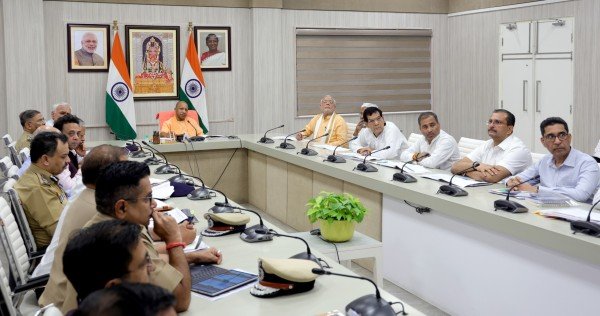 सीएम योगी आदित्यनाथ ने आज  कुंभ मेले को लेकर किया बैठक