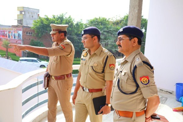 हापुड नगर क्षेत्रांतर्गत सामिया गार्डन निवासी एक महिला की मृत्यु की घटना की सूचना प्राप्त हुई।