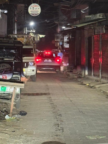 ‘बारुद’ की ‘गोद’ में ‘बैठा’ तुरकौलिया ‘मोहल्ला’