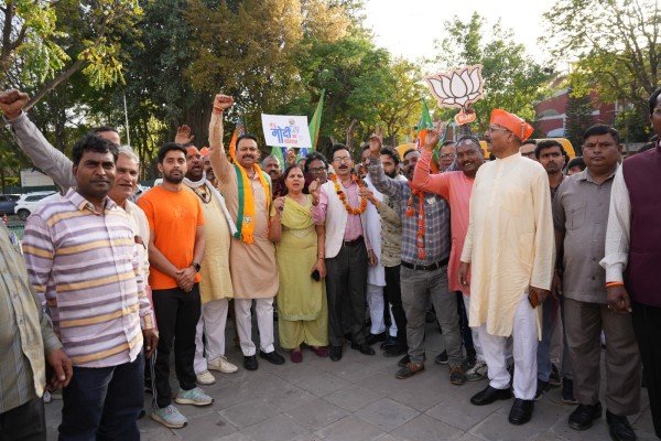 मलोया से कमलम तक पहुंचा उत्साही भाजपा कार्यकर्ताओं के वाहनों का काफिला