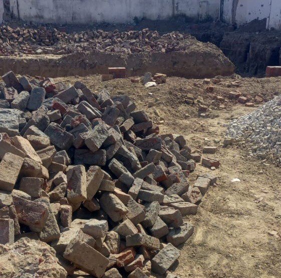 बिरादरी के नाम पर, नौकरी की भीख मांग रहें, एएमए!