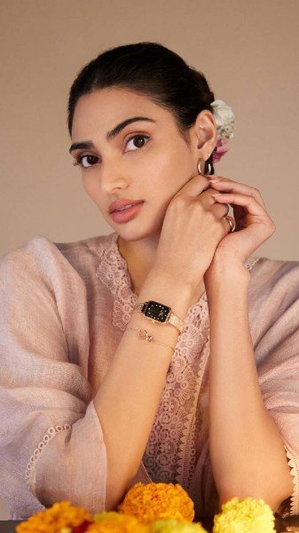 बॉलीवुड एक्ट्रेस अथिया शेट्टी इन दिनों अपनी प्रेगनेंसी जर्नी को एंजॉय कर रही हैं।